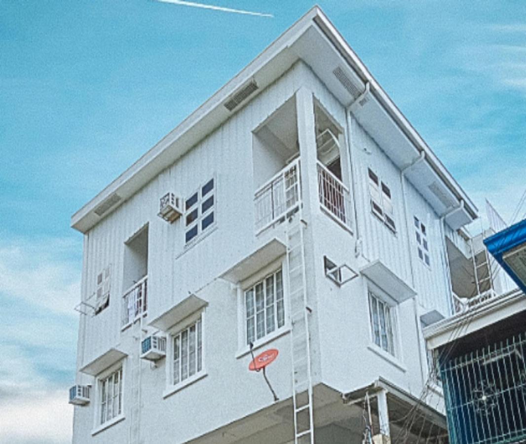 Reddoorz At David'S Travellers Inn Cavite ヘネラル·トリアス エクステリア 写真