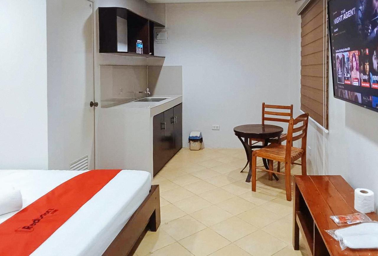 Reddoorz At David'S Travellers Inn Cavite ヘネラル·トリアス エクステリア 写真